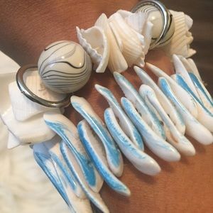 Bracelets stretchable